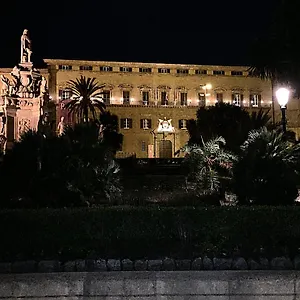 Hola Cathedral House Appartement Palerme